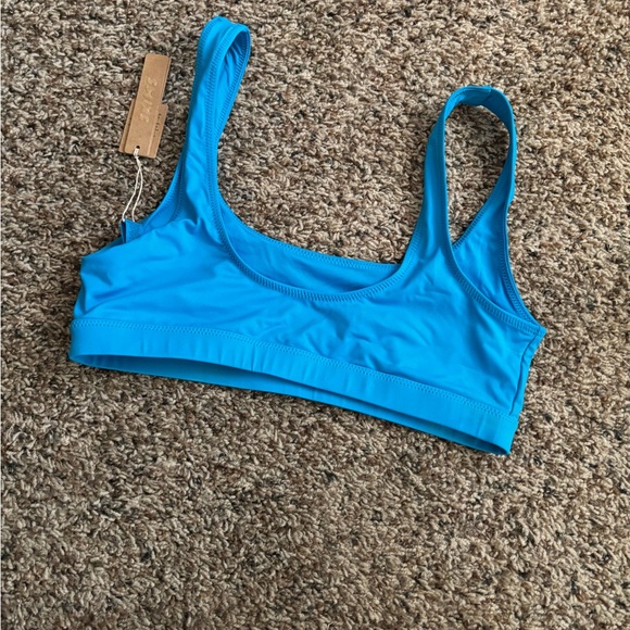 Swimsuit top! - Picture 2 of 3